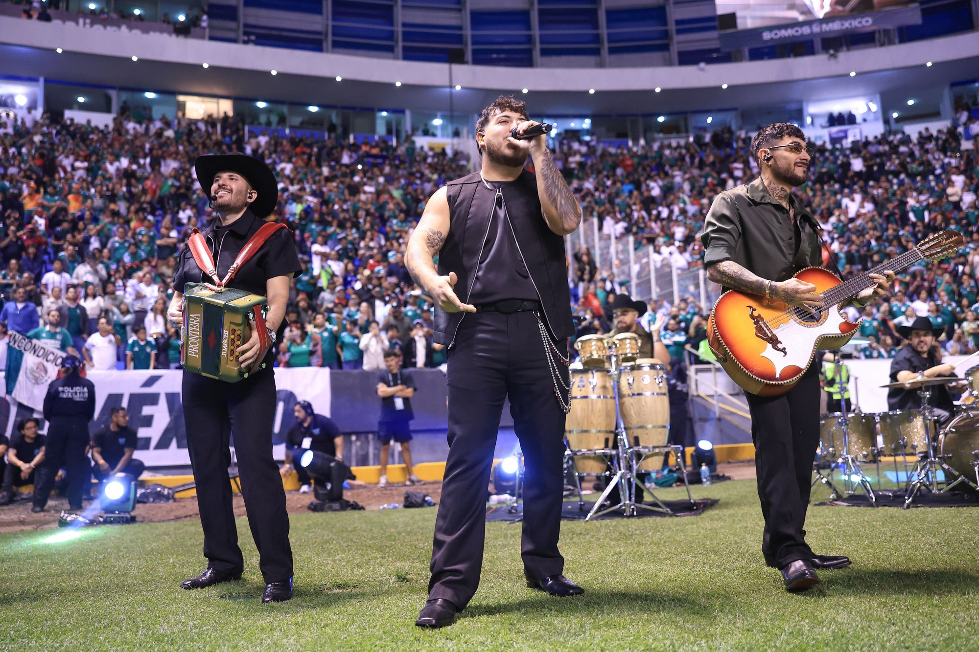 Grupo Frontera presentó el tema oficial de la Selección Mexicana para el Mundial 2026 'Un solo corazón' en el partido amistoso México-Ghana
