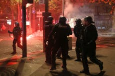 Francia detiene a cientos de personas por disturbios tras victoria del PSG en la Liga de Campeones