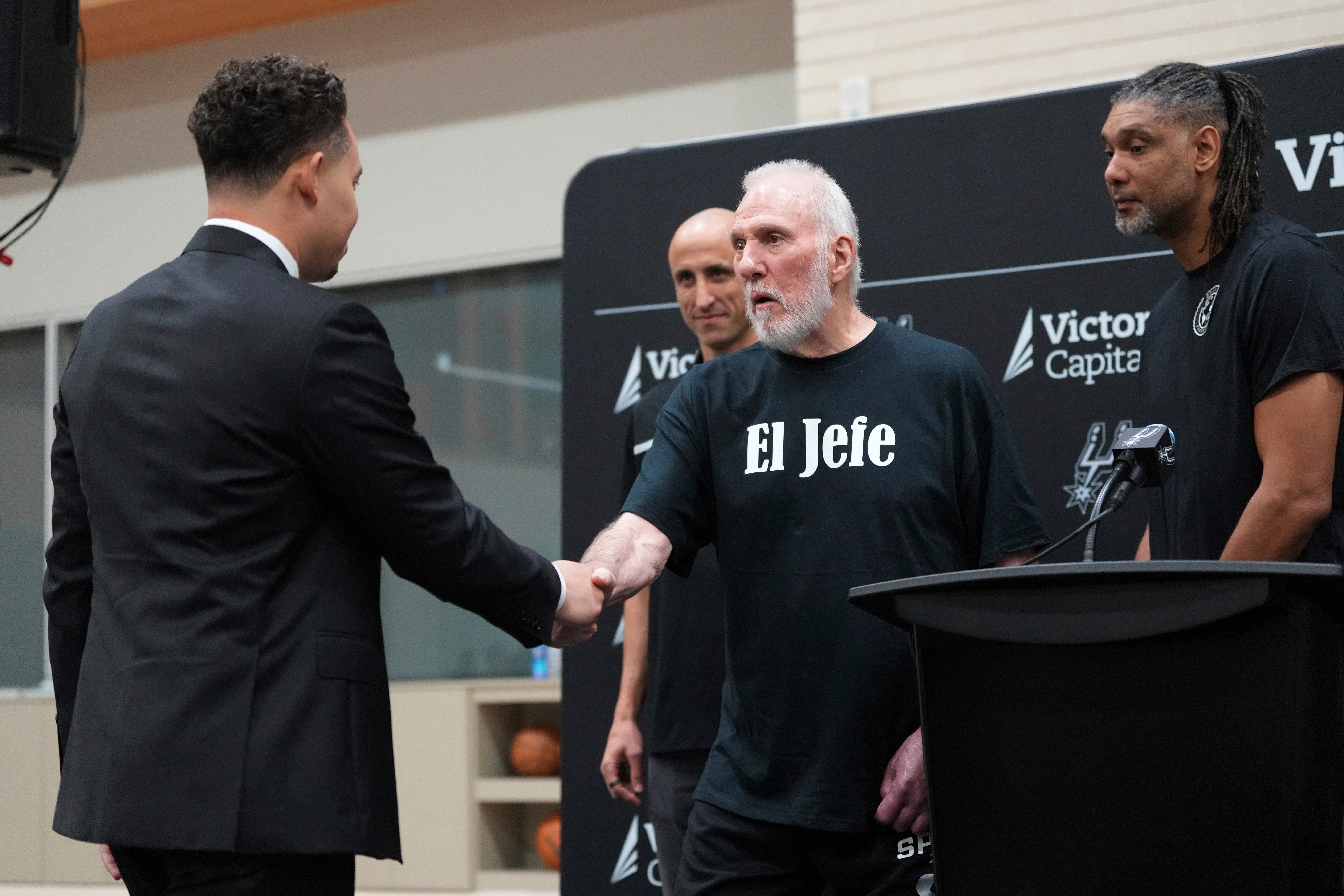 Popovich sigue marcando el ritmo de los Spurs rumbo a las Finales