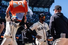 Sencillo de Robles en la décima impulsa victoria 3-2 de Marineros ante Diamondbacks