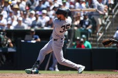 Explosión de 13 carreras en la tercera impulsa triunfo 13-8 de Yankees sobre los Atléticos