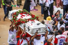 Manifestantes en Kenia piden que se declare una crisis nacional por violencia de género
