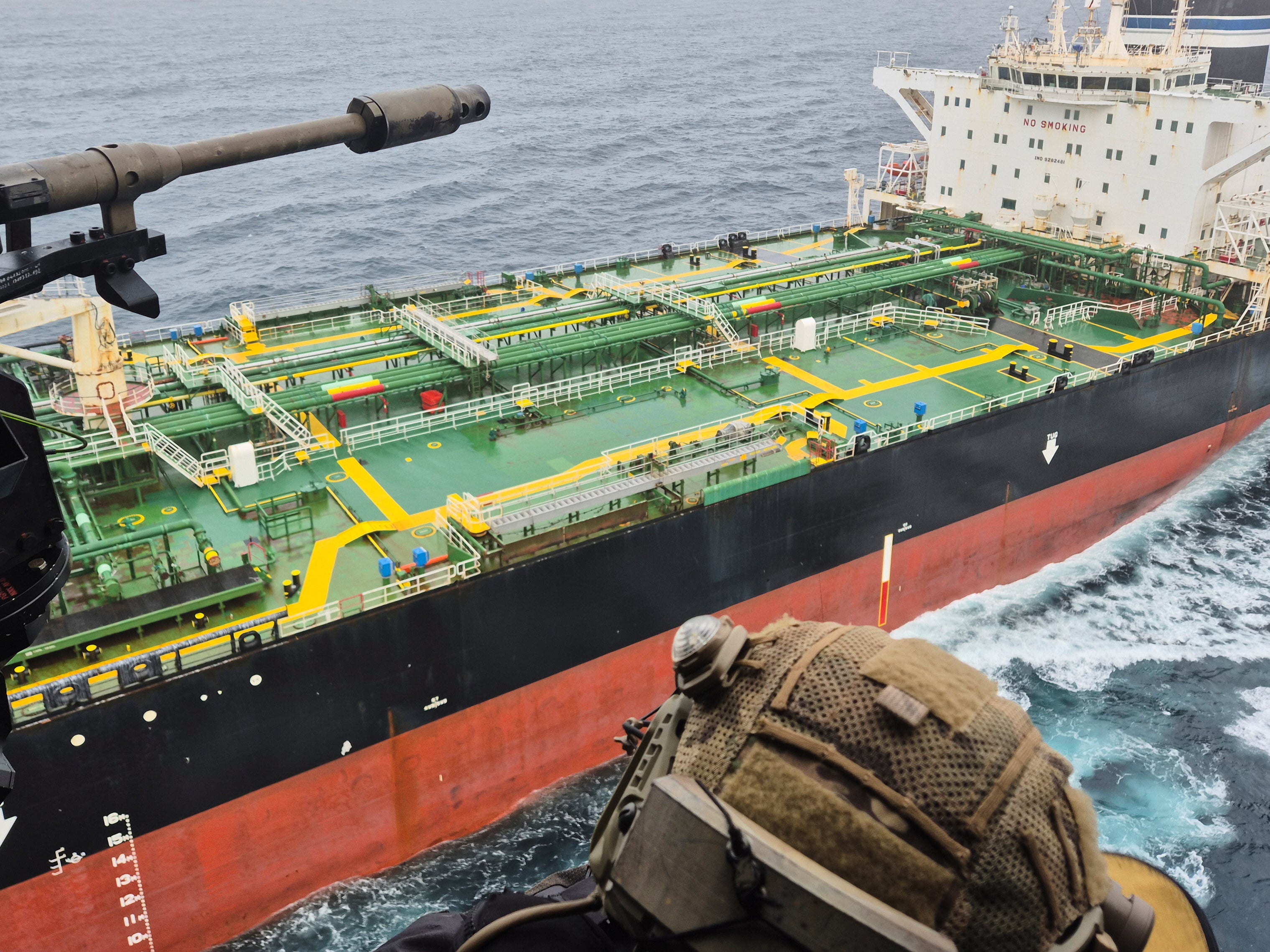 La Armada francesa intercepta con apoyo británico un petrolero ruso sancionado