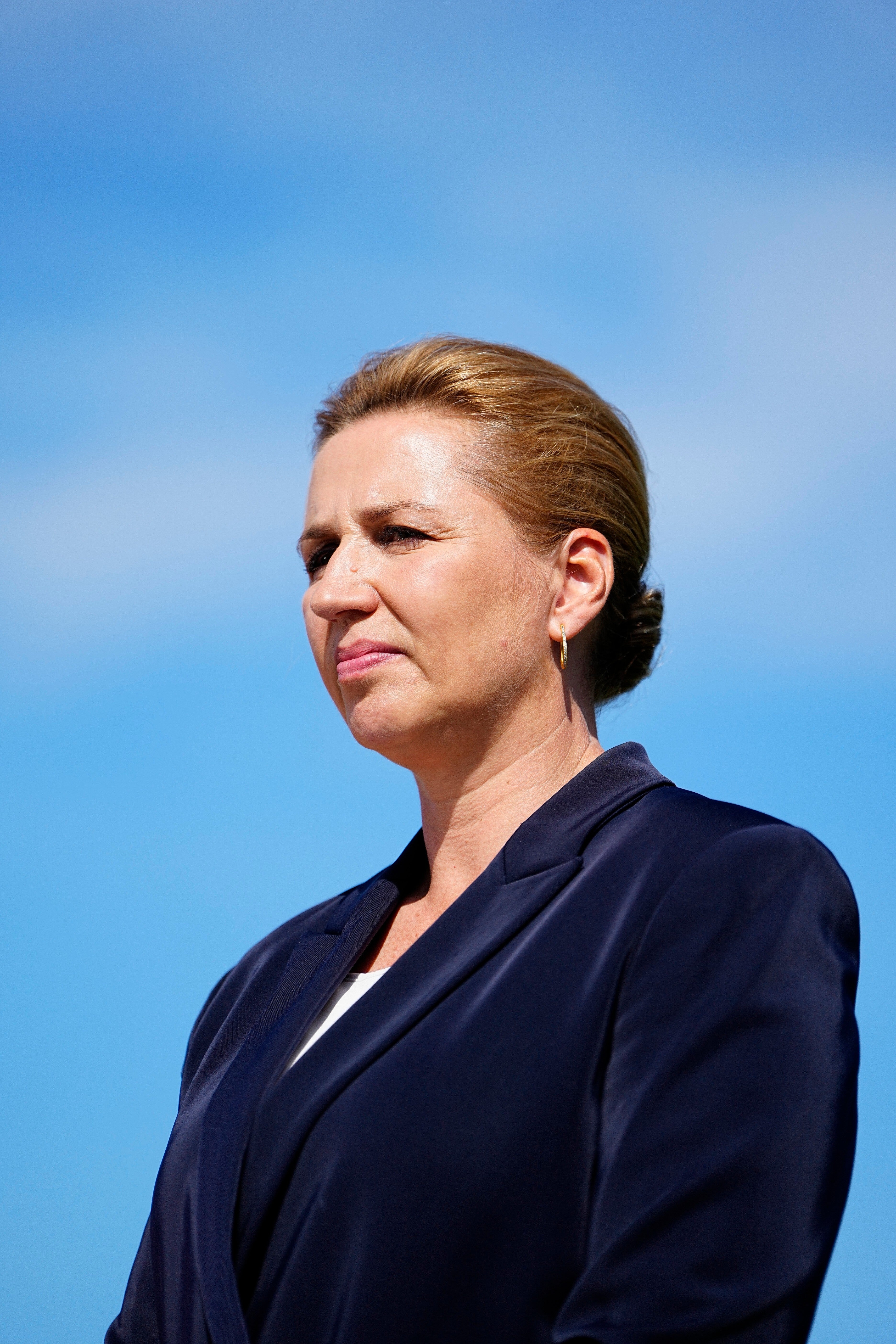 Primera ministra danesa inicia tercer mandato, mantiene firme postura sobre Groenlandia