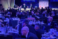 El show continúa: cena de corresponsales de la Casa Blanca pasa a julio; irá Trump