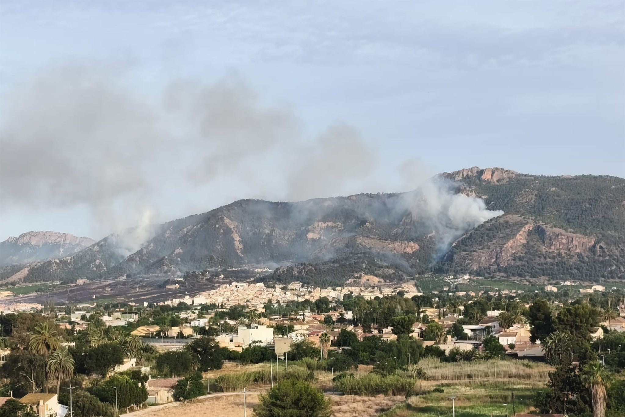 El incendio quedó contenido este jueves