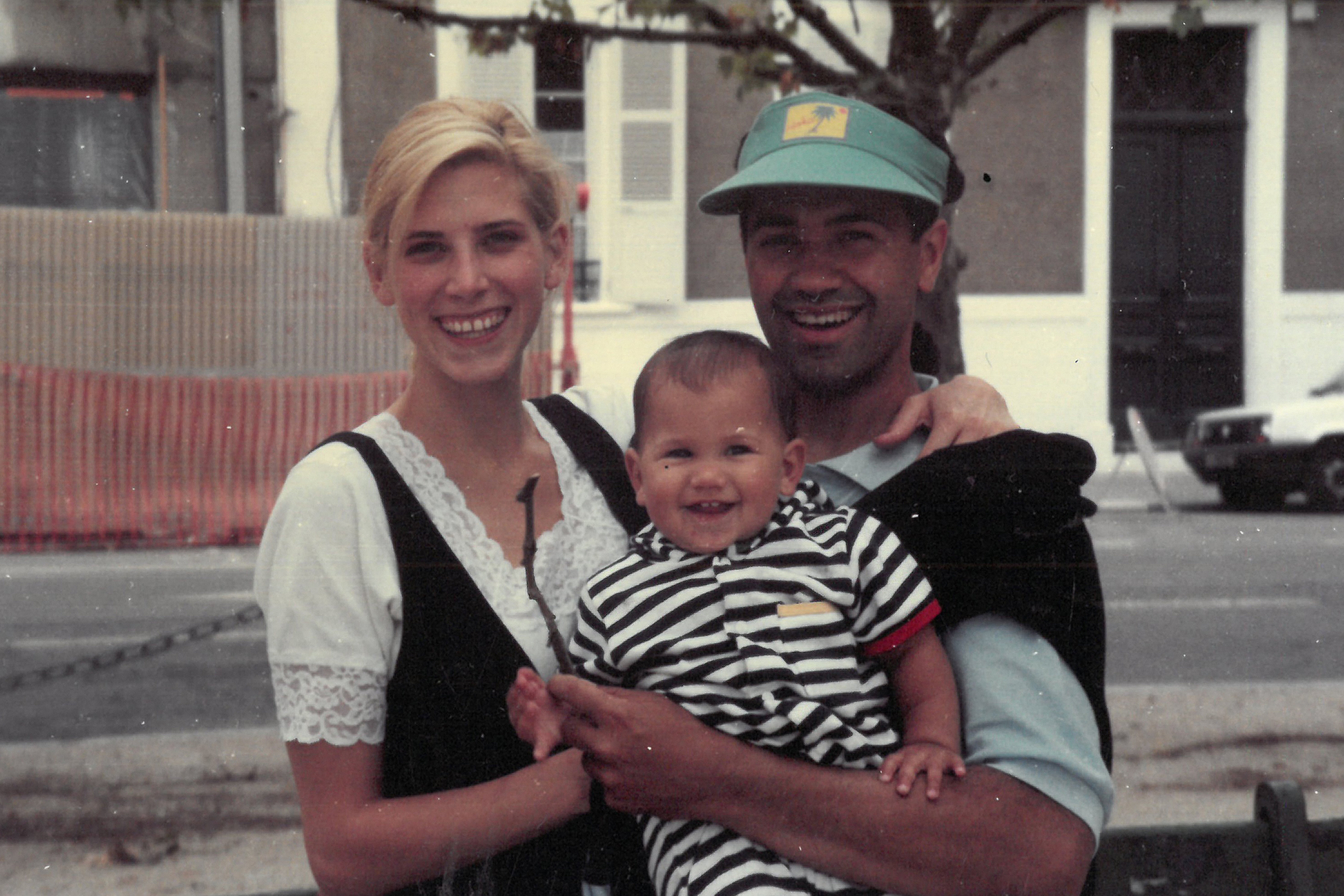 <p>Rachel Nickell junto a su pareja, André Hanscombe, y su hijo Alex, fotografiados poco antes de su asesinato en 1992</p>