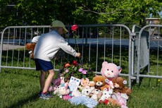 Muere niña de 3 años luego de salir volando de un castillo inflable en parque de Montreal
