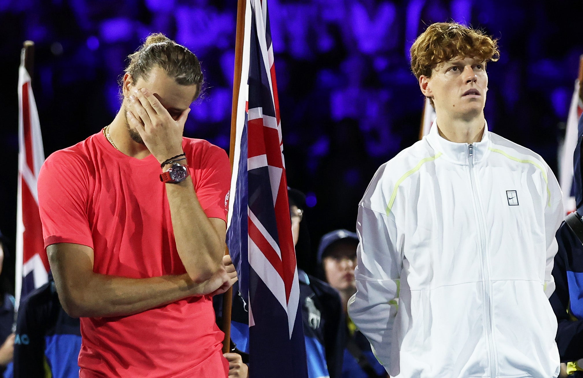 La ceremonia de premiación tras la final del Abierto de Australia del año pasado estuvo marcada por los abucheos dirigidos a Zverev