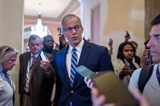 Senado aprueba proyecto migratorio tras rechazar veto permanente al fondo de Trump