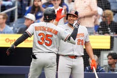 Rutschman pega jonrón e impulsa 5 para que Orioles aplasten 13-3 a Azulejos