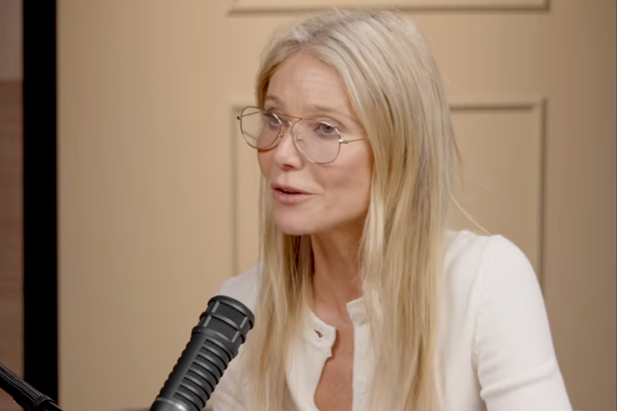 Tras dejar la interpretación, la marca de bienestar de Paltrow, Goop, ha sido todo un éxito, y ya la hemos visto coquetear con la provocación en otras ocasiones