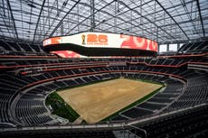 Trabajadores de estadio cerca de Los Ángeles votan a favor de huelga días antes del Mundial