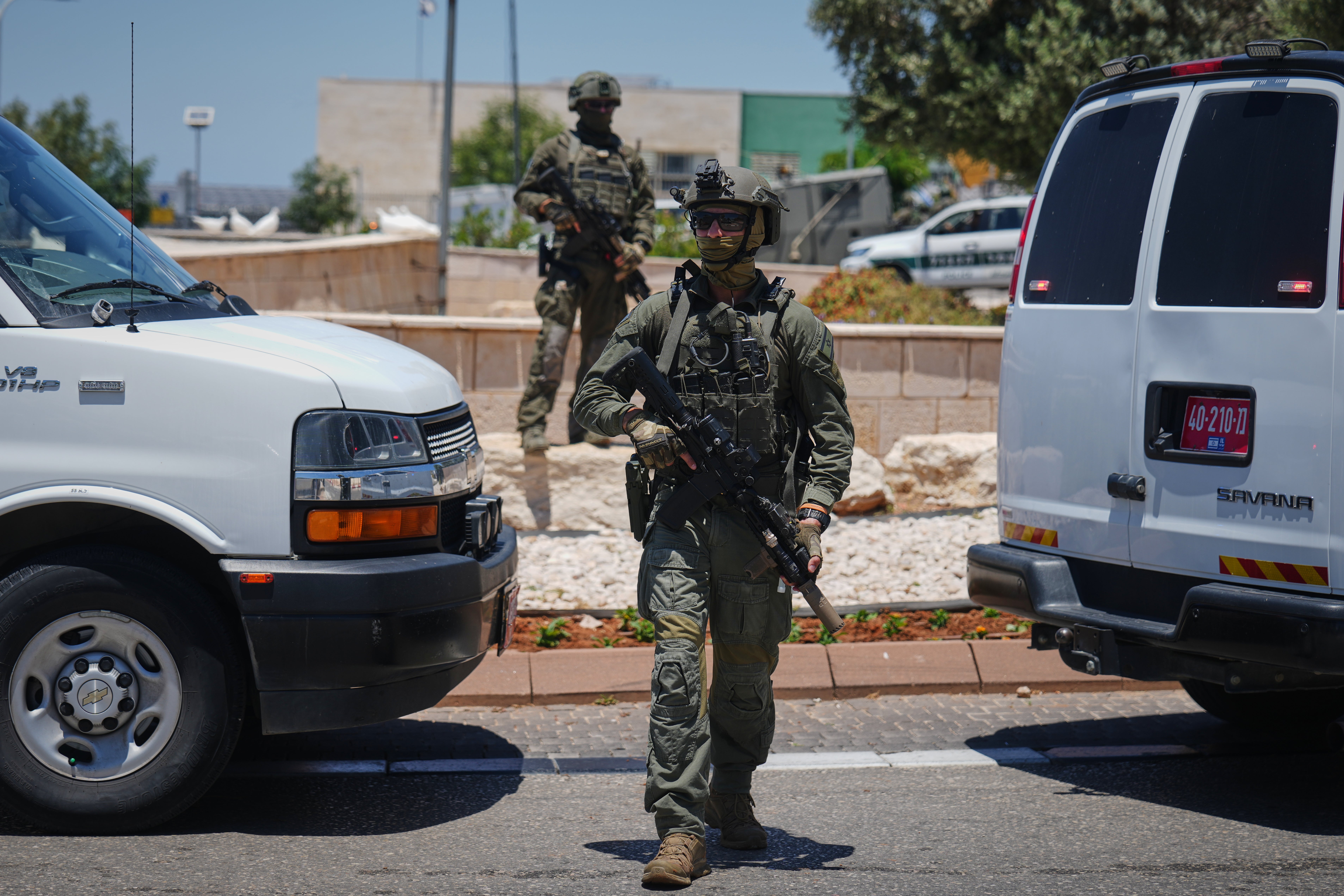 Un muerto y 5 heridos en tiroteos cerca de Cisjordania, según rescatistas israelíes