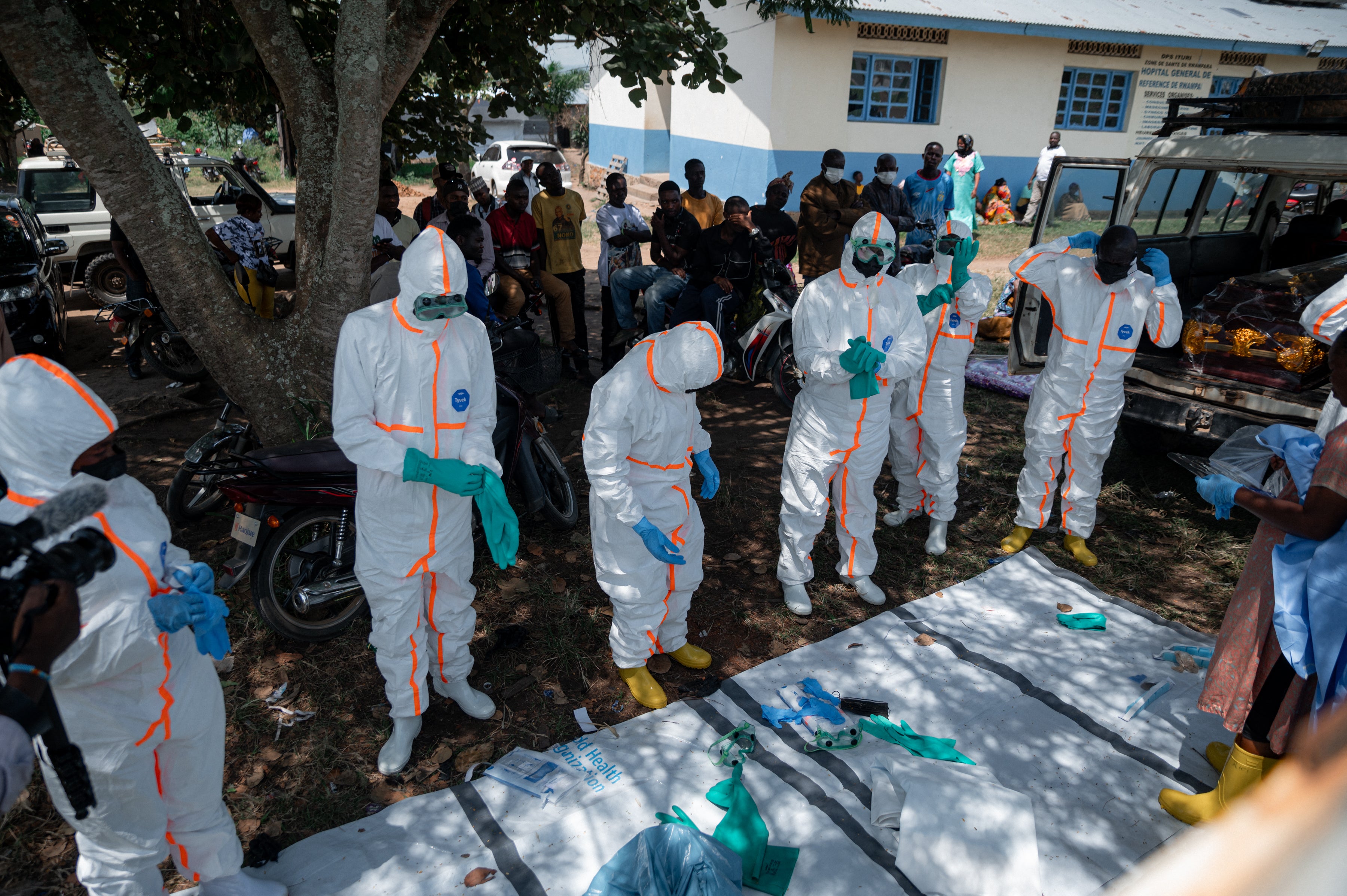 Ébola: casos confirmados superan los 550; advierten de posible récord en contagios