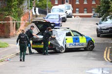Líderes del Reino Unido piden calma tras arresto de sudanés por apuñalamiento en Belfast