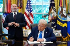 ¿Qué es la visa H-1B y por qué un tribunal revocó la tarifa ordenada por Trump?