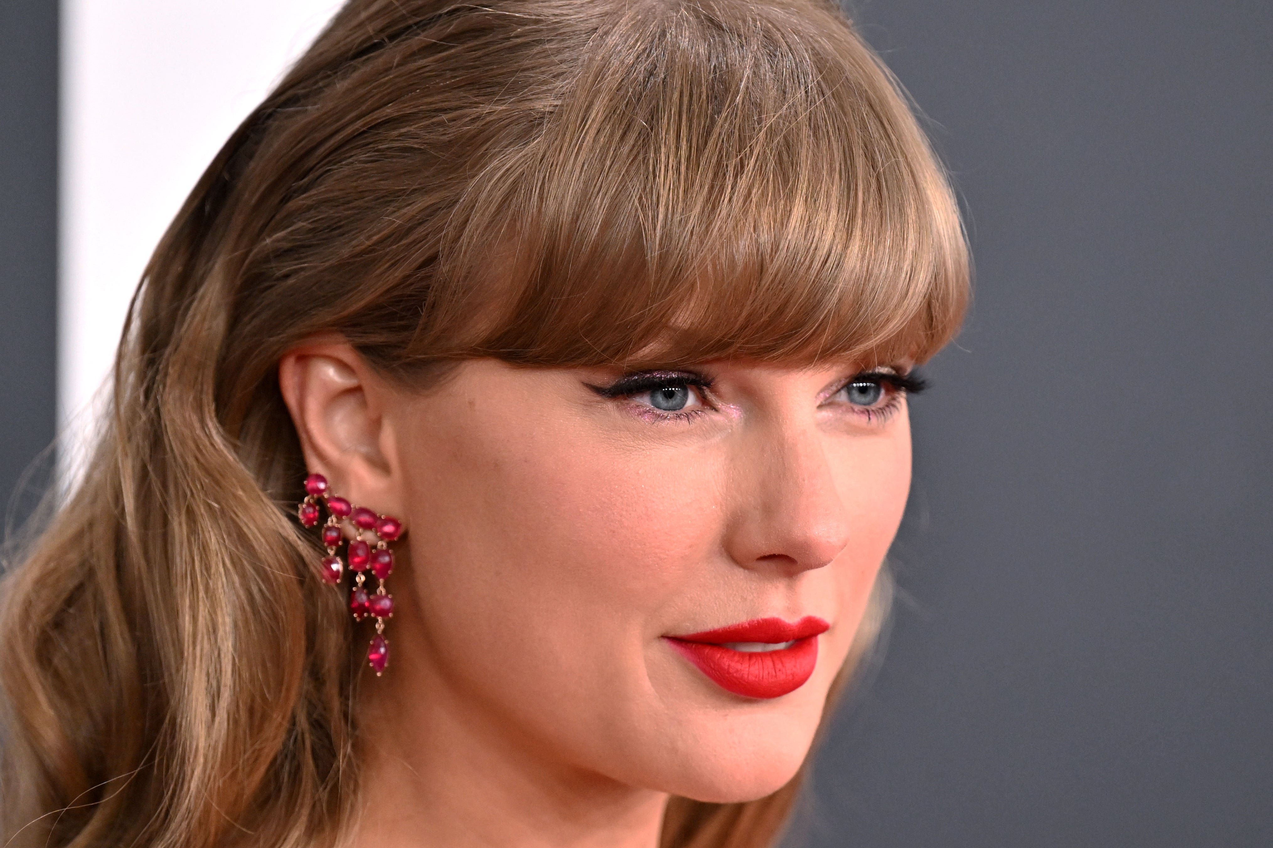 La Casa Blanca publicó en redes sociales una parodia sobre Taylor Swift y su esposo, Travis Kelce, el día de su boda, el 4 de julio