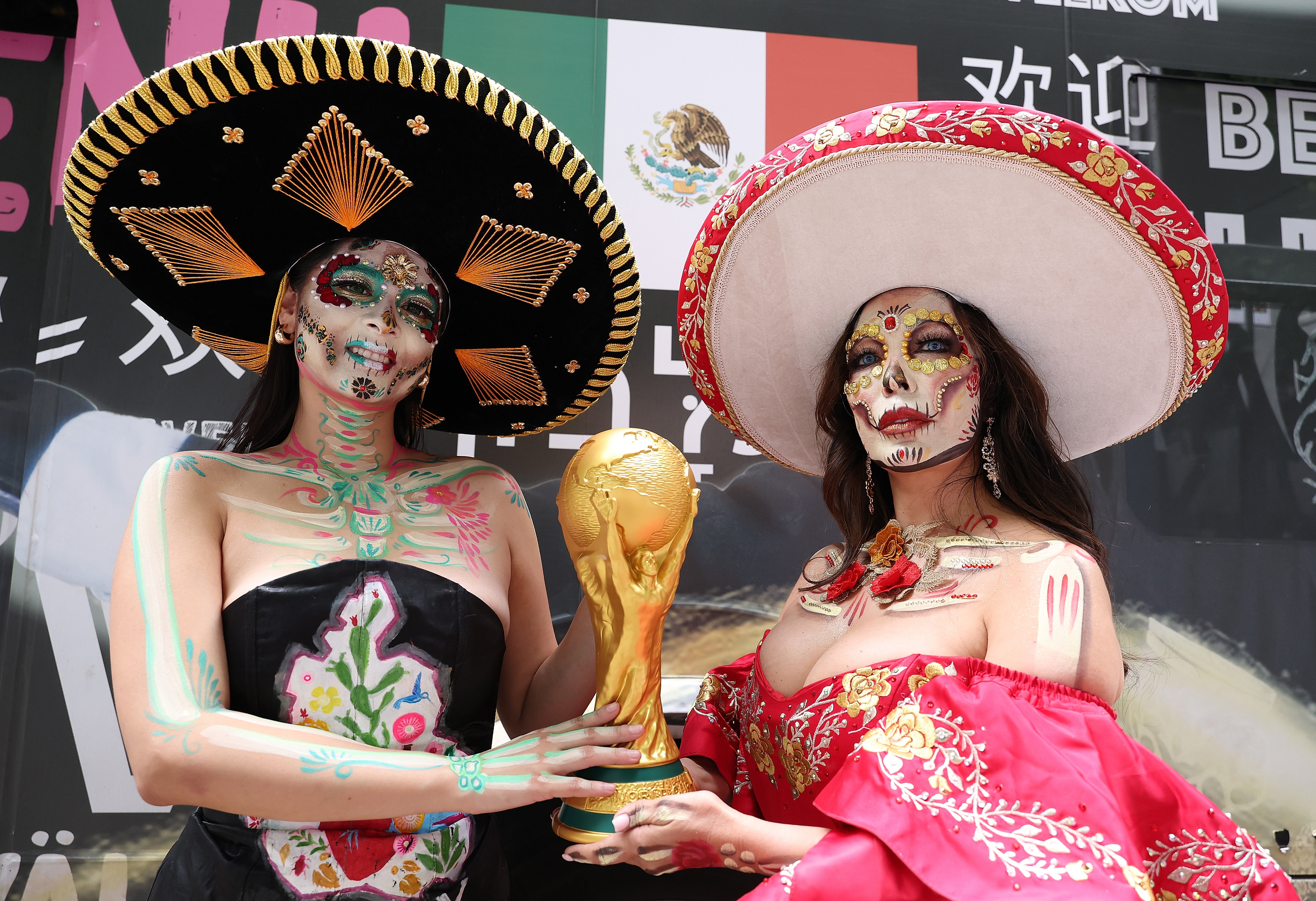 La fiesta del Mundial llega a México, pero no logra disipar las tensiones sociales