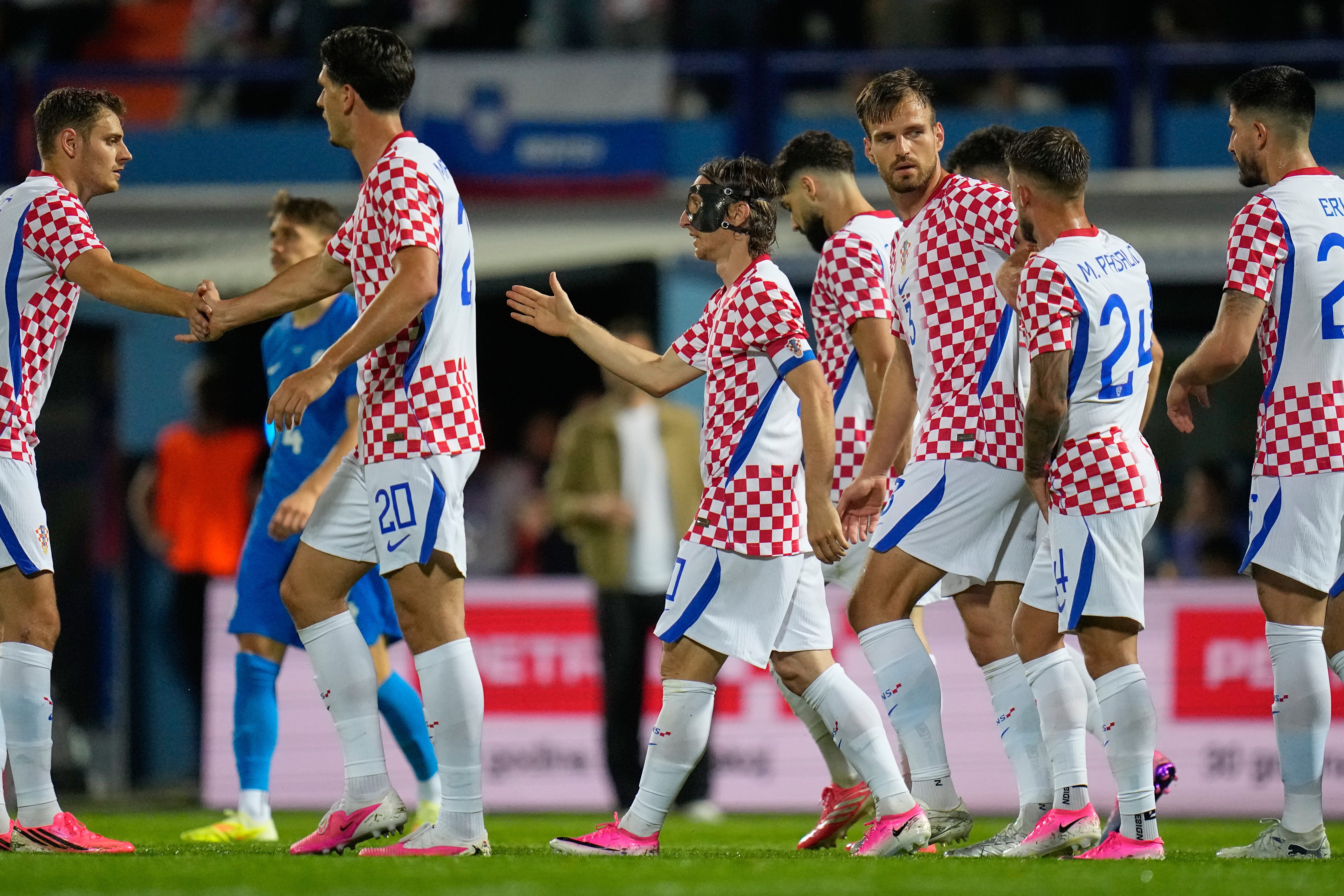 Croacia llega a su base mundialista con Modric y sus experimentadas figuras