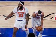 Knicks remontan 29 puntos y vencen 107-106 a Spurs para liderar 3-1 las Finales NBA
