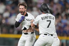 Thompson impulsa la carrera del triunfo en la 9na y Rockies vencen 3-2 a Cachorros