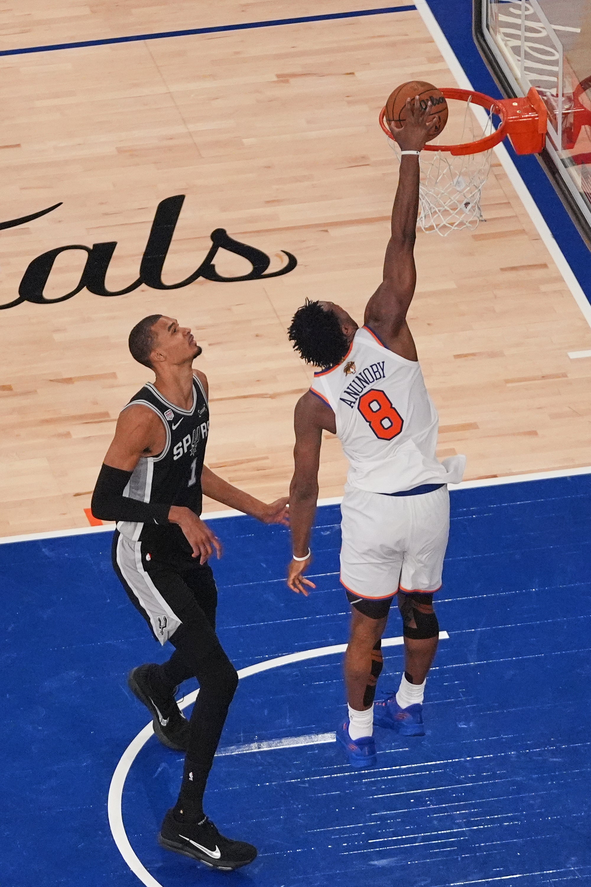 En menos de 4,5 segundos todo cambia para los Knicks y ahora están al borde del título