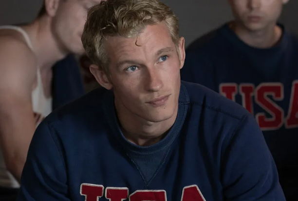 Callum Turner en la película de George Clooney de 2023 ‘The Boys in the Boat’