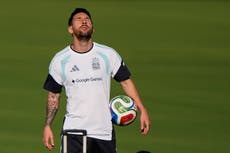 Scaloni aparenta firmeza, pero ata su suerte a los campeones del mundo lesionados