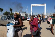 Se protegerán derechos de migrantes en centros de retorno en terceros países, afirma comisario de UE