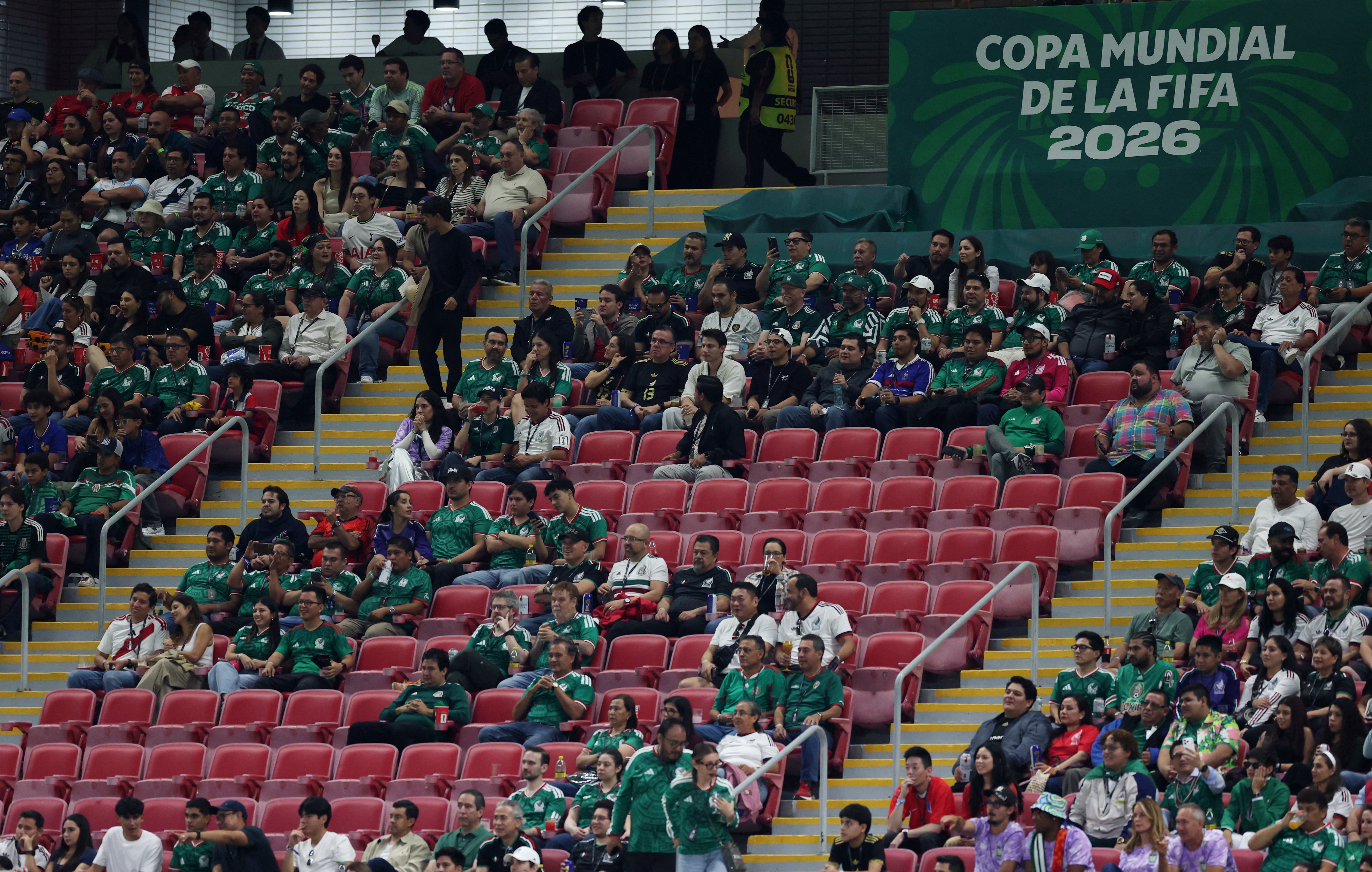 Miles de butacas vacías sacuden al Mundial de la FIFA