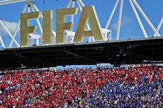 Ryan Reynolds y Mike Myers, entre las celebridades en el 1er partido del Mundial en Canadá