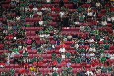 FIFA indica que gradas lucen vacías en partido del Mundial porque hinchas estaban en los pasillos