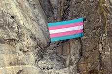 Desestiman demanda de guardabosques de Yosemite despedido por colgar bandera trans
