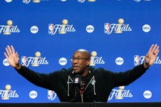 Los Knicks acertaron al contratar a Mike Brown, quien ya sido parte de 5 campeonatos de la NBA