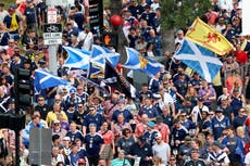 Tras alentar a Escocia en el Mundial, el Ejército del Tartán invade el Fenway Park