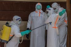 Congo reporta un récord en aumento diario de casos de ébola, un mes tras declararse el brote