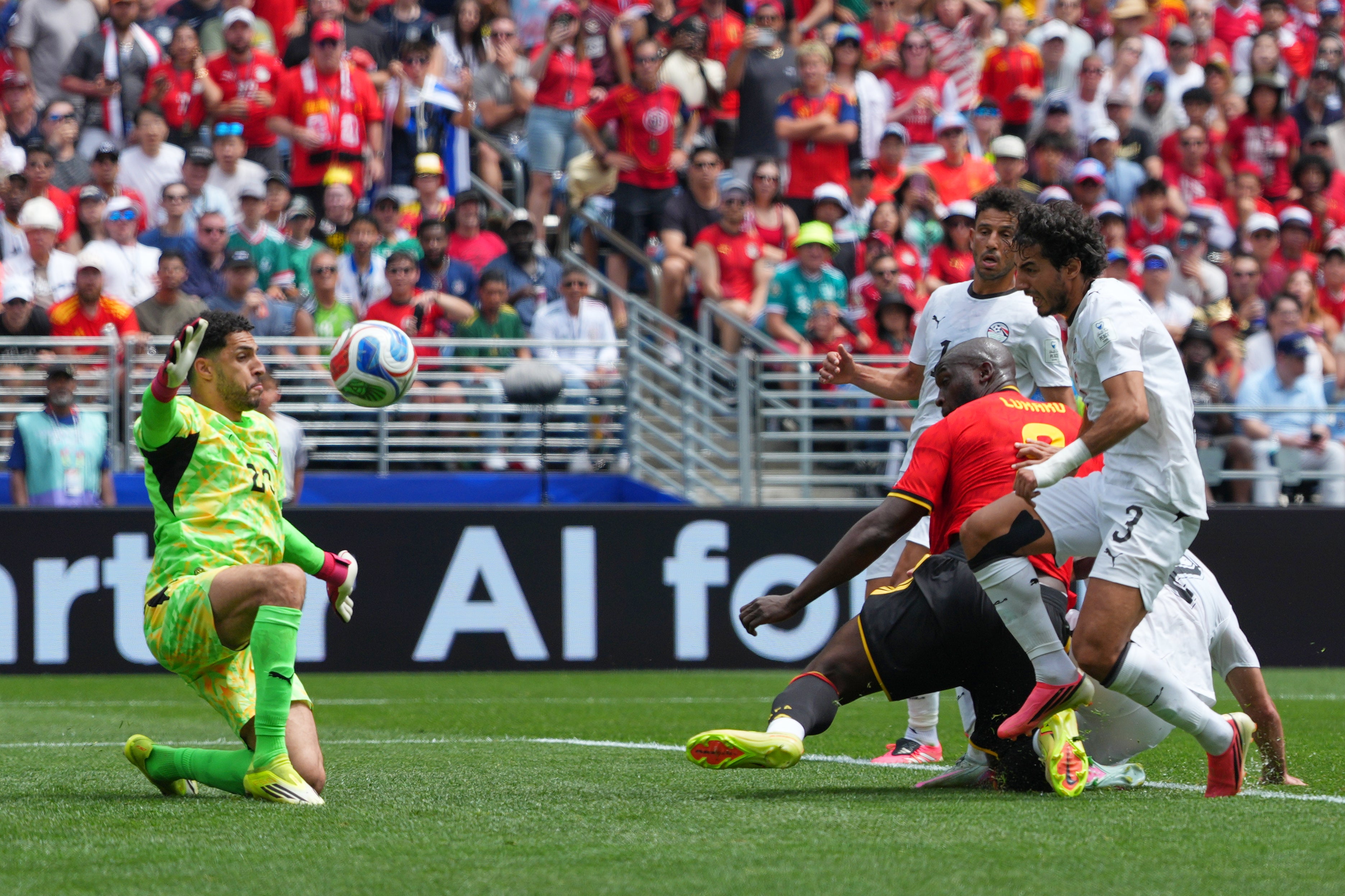 Bélgica salva empate 1-1 con Egipto en el Mundial. Lukaku provoca autogol