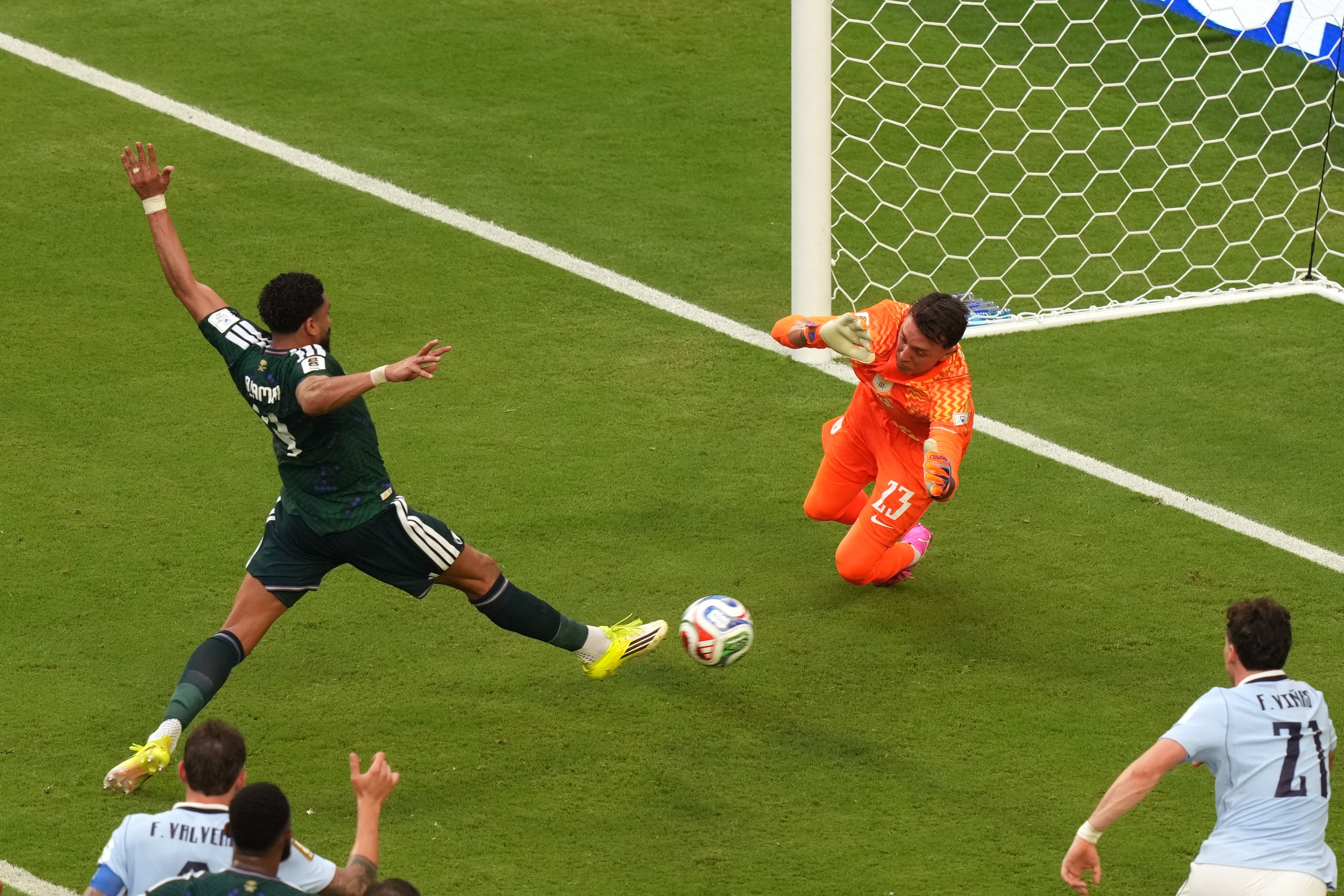 MUNDIAL-ARABIA SAUDÍ-URUGUAY