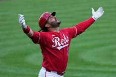 Suárez pega dos jonrones e impulsa seis. Burns respalda paliza de Rojos a Mets 12-0