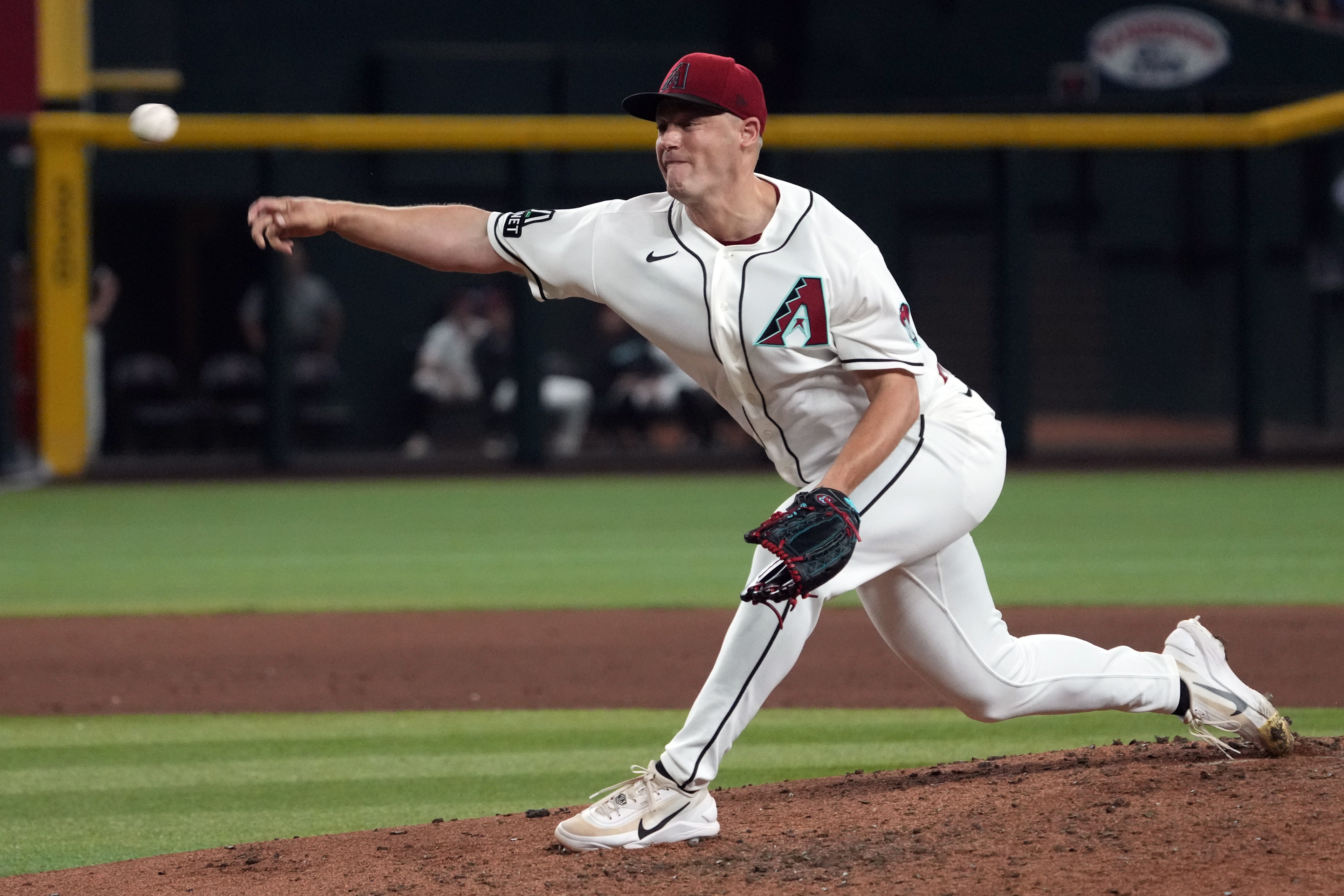 ANGELINOS-DIAMONDBACKS