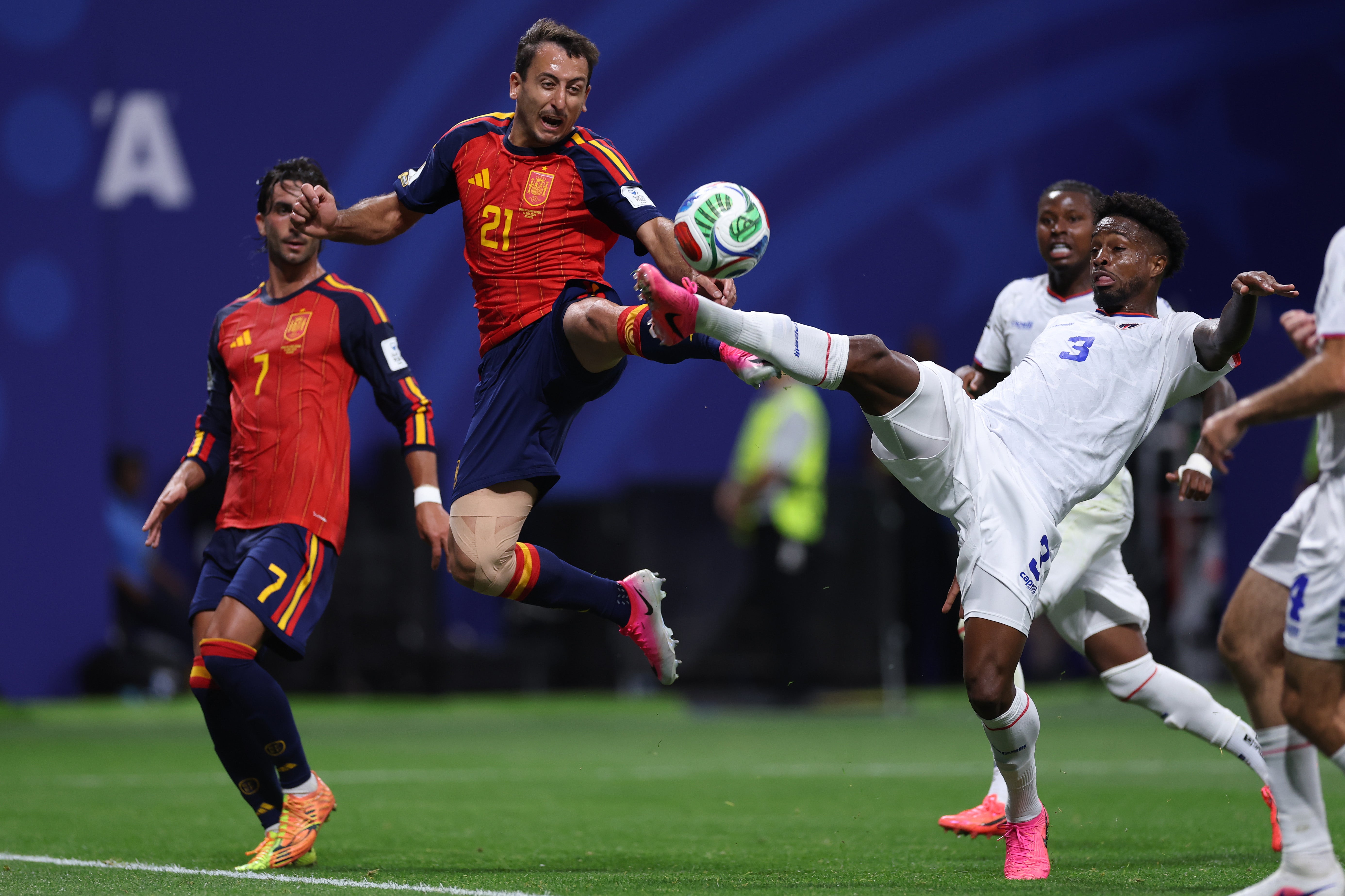 Mundial 2026: los favoritos España y Bélgica tropiezan en históricos empates