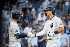 Jones, Rice y Goldschmidt pegan jonrones en paliza de Yankees 12-2 ante Medias Blancas