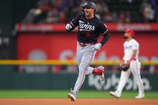Larnach abre con jonrón y los Mellizos ganan 12-2 para asegurar otra serie en Texas