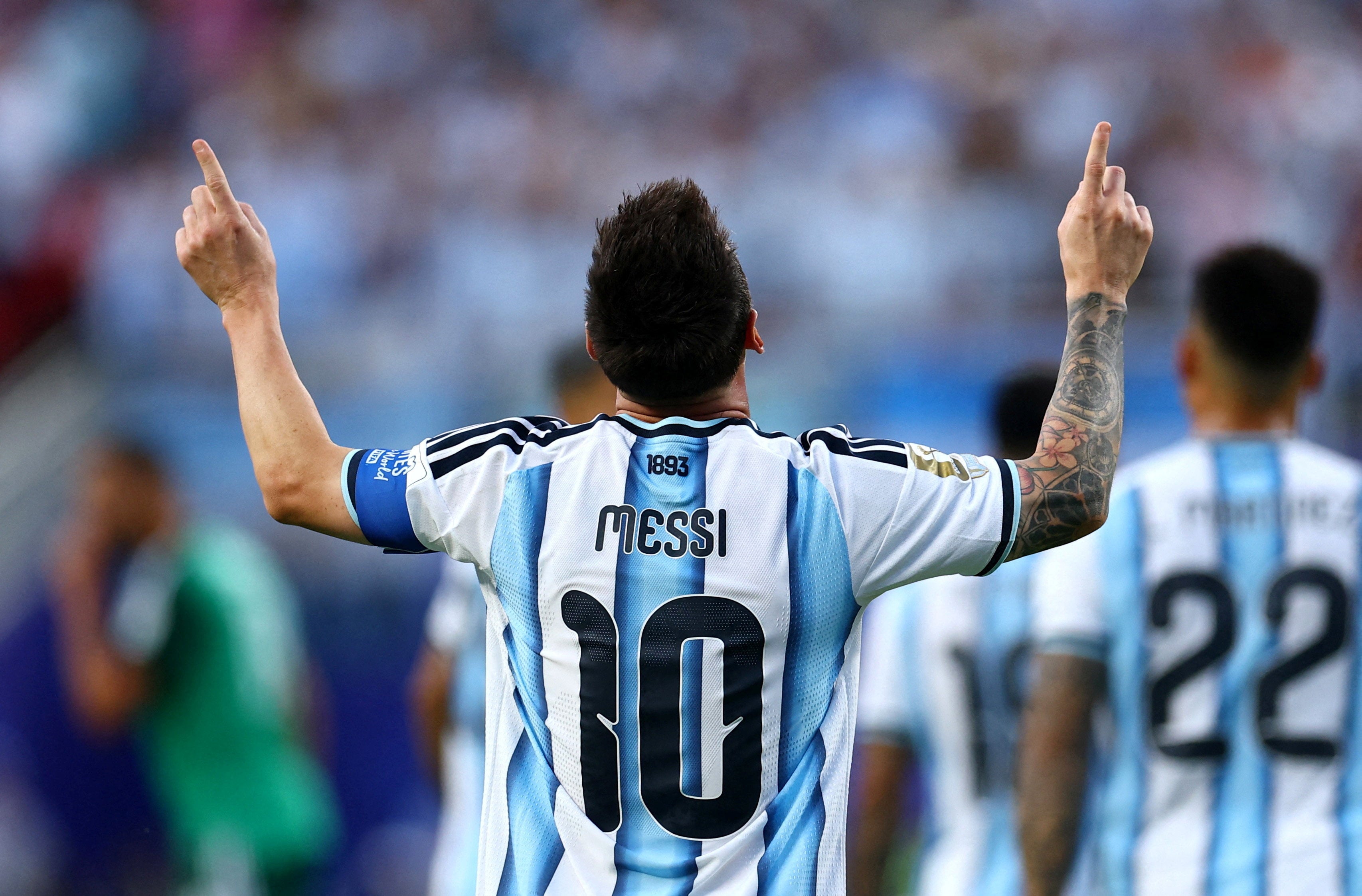 <p>Lionel Messi se mostró emocionado tras marcar el primero de sus tres goles  </p>