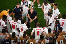 Tuchel pide a la FIFA mover a fotógrafos que le tapan en el himno en el Mundial