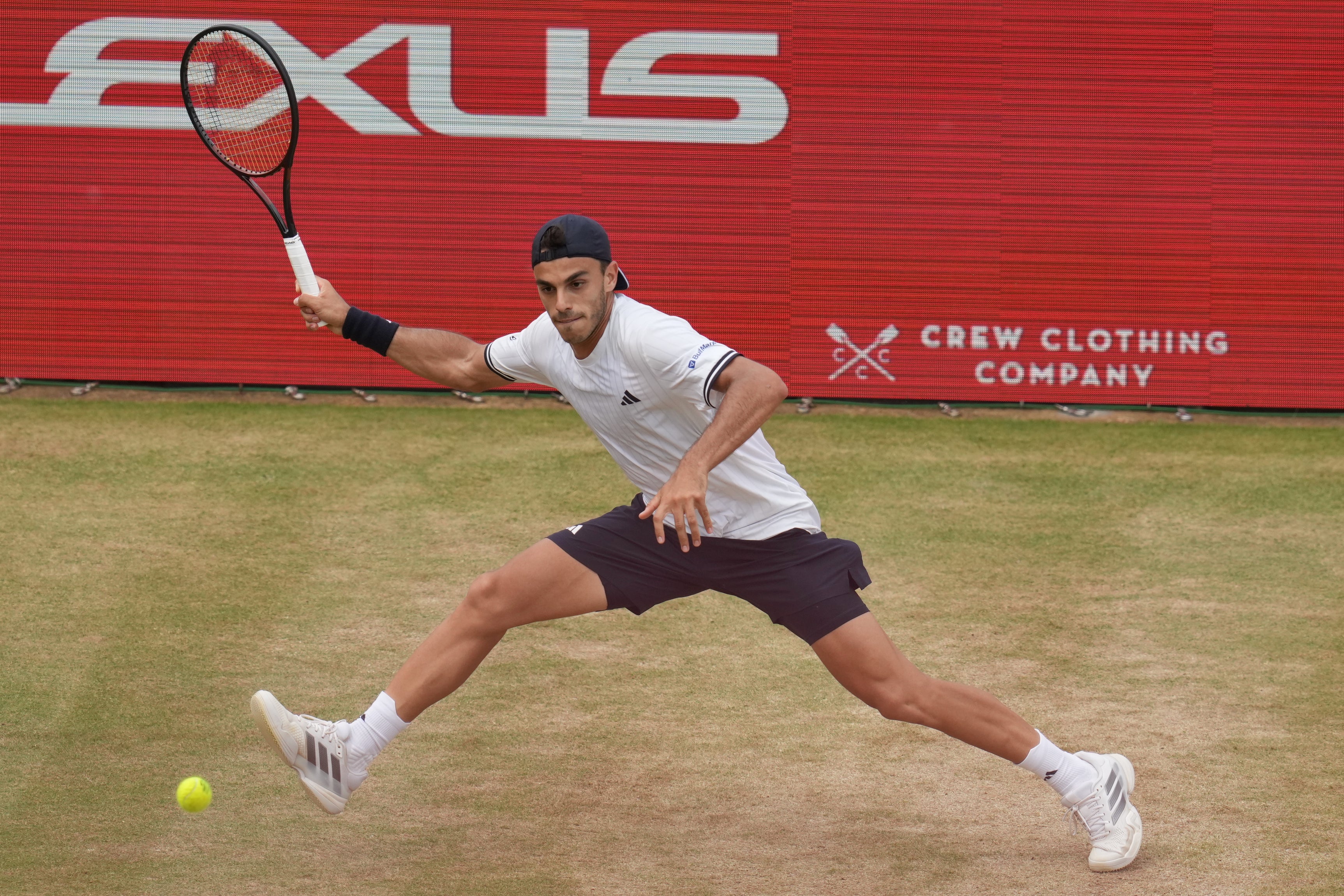 QUEEN'S CLUB
