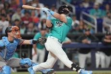 Kyle Stowers pega jonrón y Marlins vencen 2-1 a Gigantes