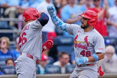 Cardenales evitan barrida en la serie al vencer 12-10 a Reales con par de jonrones de JJ Wetherholt