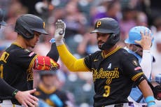 Gonzalez y Reynolds comandan a los Piratas en un triunfo de 8-6 sobre Rockies para evitar barrida